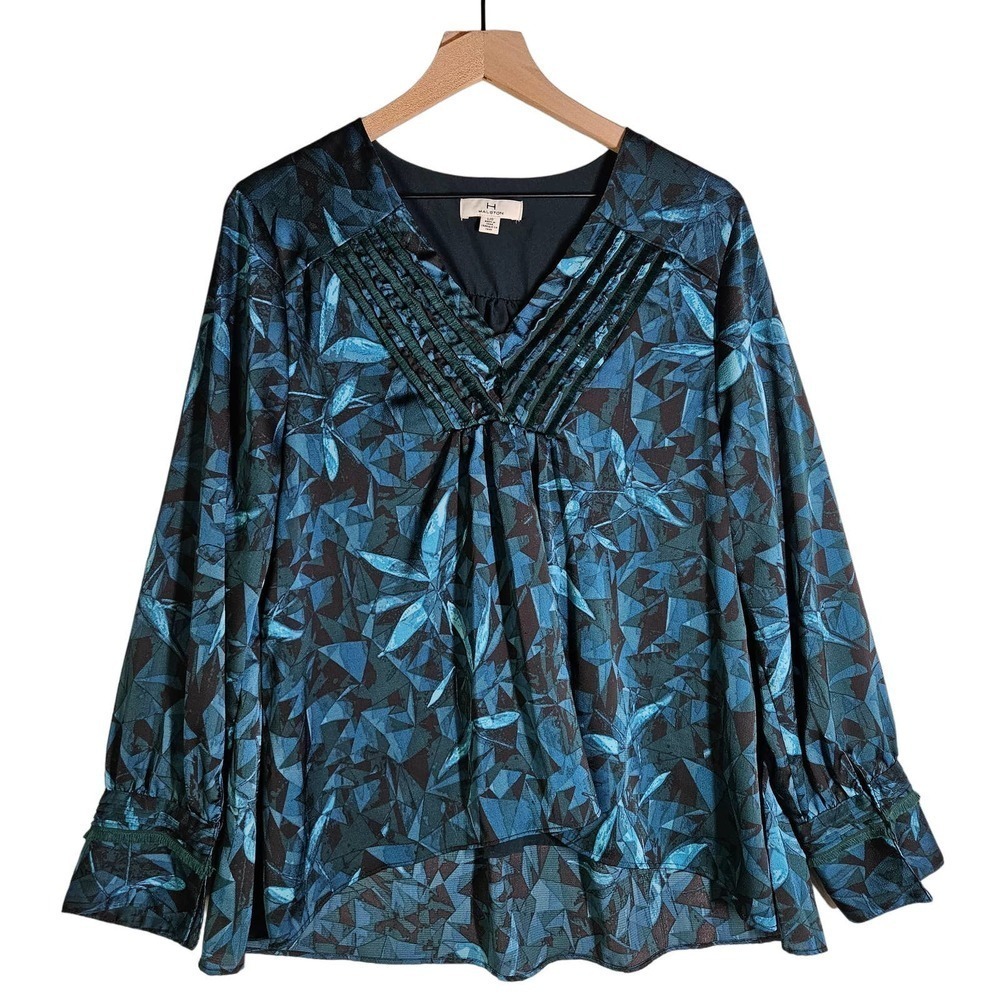 H by Halston V-Neck Eyelash Detail Top Blouse L Teal Peacock Green Leaf Print